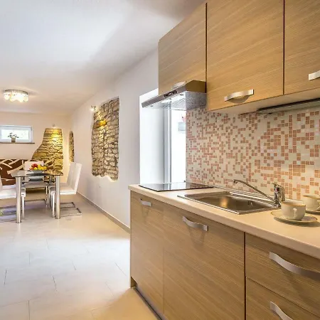 Apartment Little Gold